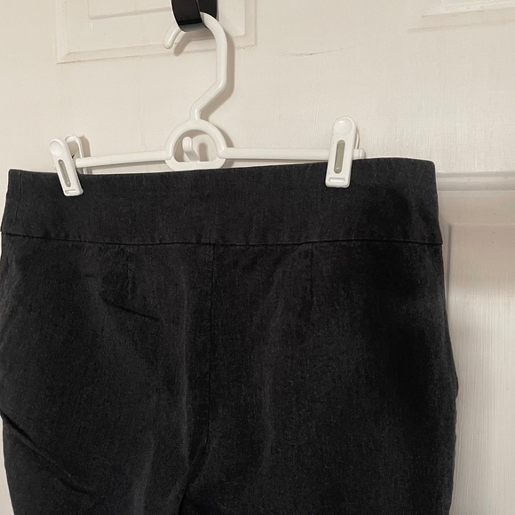 Chico's Fabulously Slimming Pull-On Pants size 1.5 short (10 short) - Picture 4 of 10
